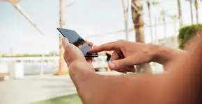 Celular que refresca o dono é anunciado e promete virar febre mundial