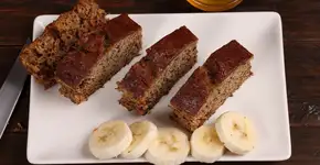 Bolo de banana: aproveite as banana maduras com sabor
