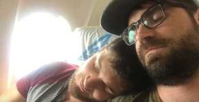 Amigos héteros fazem vídeo para pais que suspeitavam de namoro