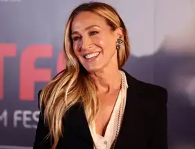 Bem estar: 5 dicas de skincare coreano que Carrie Bradshaw usaria após os 40 anos