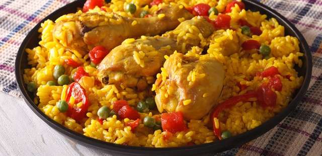 Galinhada caseira: o sabor da tradição em cada garfada