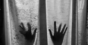 Estupro coletivo de garota é transmitido ao vivo pelo Facebook