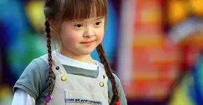 ‘Não há inclusão efetiva’, diz mãe de menina com Síndrome de Down