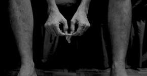 Jovem denuncia parceiro que retirou camisinha durante sexo