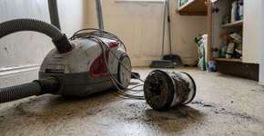 Aspirador fraco? O segredo da lavagem do filtro que devolve a potência de fábrica e economiza luz