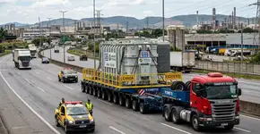 A Nova Zelândia move um equipamento de 172 toneladas para redefinir o futuro de uma usina antiga, e o verdadeiro objetivo está onde quase ninguém olha