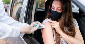 Vacina vencida contra covid-19 foi aplicada no Brasil; veja os lotes