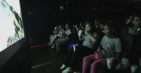 Carreta leva cinema gratuito ao coração da Amazônia