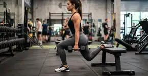 Nem agachamentos, nem corrida. Este exercício simples modela as coxas e os glúteos 10 vezes melhor