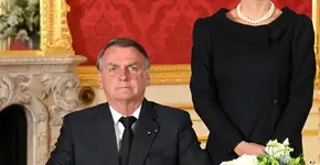 Amigos de Carlos Bolsonaro dizem que Michelle é ‘falsa crente’