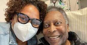 Filha de Pelé posta foto abraçando pai no hospital: ‘Na Luta’