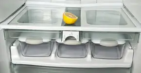 Esta é a forma correta de guardar a metade do limão na geladeira