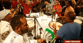 Moacyr Luz e o Samba do Trabalhador comemoram 14 anos de roda