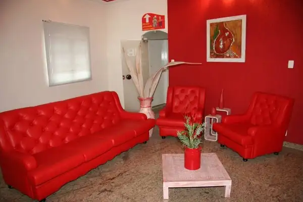 Sala de espera da matriz do Hospital das Bonecas