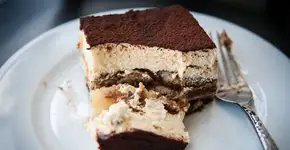 Tiramisu sem complicações: aprenda a versão perfeita!