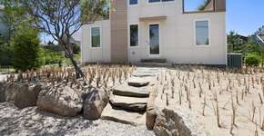 Pode não parecer, mas essas casas são feitas de contêineres