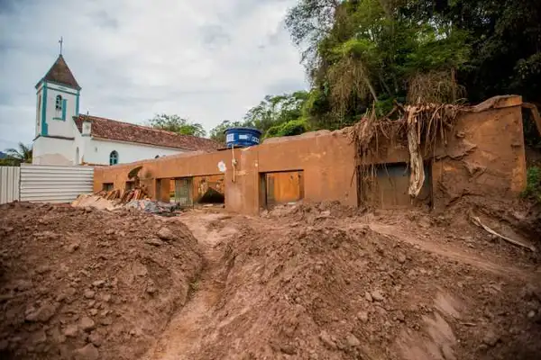 A escola de Gesteira depois da lama