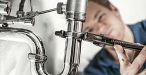 Veja como economizar trocando serviços na internet