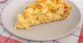 Receita de empadão cremoso de palmito para você surpreender na cozinha