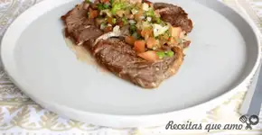 Esse molho de salsa picante consegue elevar qualquer prato a um novo nível de sabor