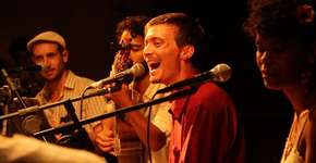 Daniel Arruda recebe Toinho Melodia para lançamento de disco autoral