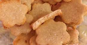 Biscoito de coco vegano para comer com aquele cafezinho