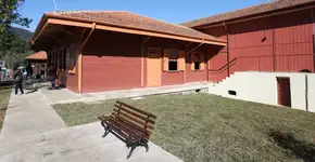 Cineclube chega a Paranapiacaba e exibe filmes no Cine Lyra