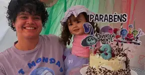 Festa de aniversário de bebê reborn em Curitiba viraliza e reacende debate sobre colecionismo e preconceito