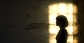 Homem é acusado de abusos sexuais em rituais com ayahuasca