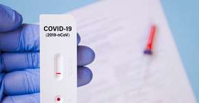 Mulher pega covid duas vezes em um intervalo de apenas 20 dias 