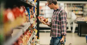 Ultraprocessados são necessários para garantir o consumo proteico de veganos?