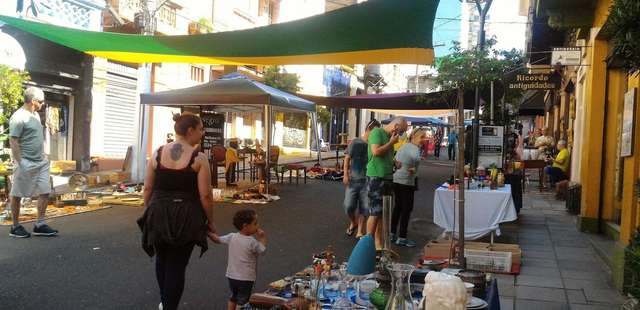 Caminho dos Antiquários: um pedacinho do passado pra levar pra casa