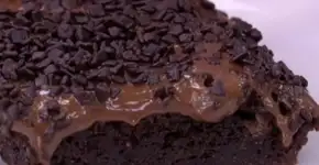 Bolo molhadinho de micro-ondas da Ana Maria Braga