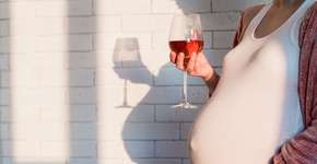 Estudo mostra o que vinho durante gravidez é capaz de fazer com bebê