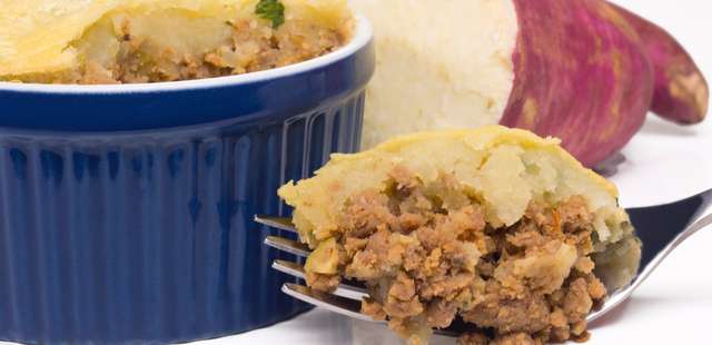 Esse escondidinho é um jeito delicioso de usar batata-doce no almoço ou jantar