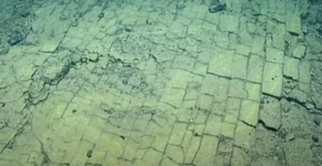 Estrada de tijolos amarelos no fundo do mar é descoberta por especialistas