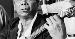 Fernando Faro relembra último show de Nelson Cavaquinho em seu centenário