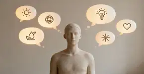 Você fala sozinho e isso pode estar deixando seu cérebro mais esperto