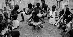 Encenada por crianças e adultos, ‘Nego Fugido’ narra a abolição