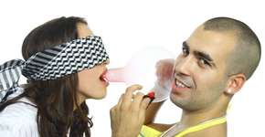 Faça um teste e veja os cuidados para praticar sexo oral com segurança