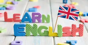 Cursos gratuitos de inglês abrem 10 mil vagas; saiba como se inscrever