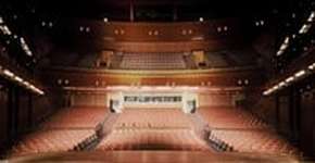 Duo de cravo e violão no Teatro Alfa