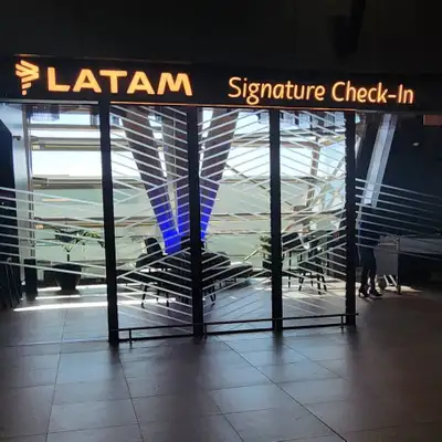 Clientes da Latam Pass nas categorias Black e Black Signature têm check-in exclusivo