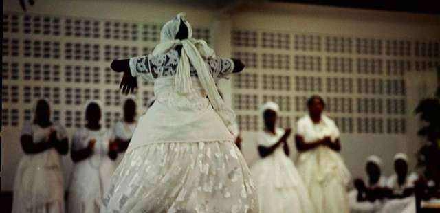 Exposição ‘Entre o Aiyê e o Orun’