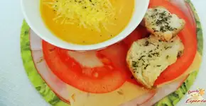 Quentinho e gostoso: caldo de cenoura com gengibre