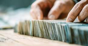 Um simples hábito com dinheiro reflete seu modo de lidar com o mundo