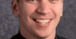 Pastor homofóbico renuncia após ser flagrado em app de paquera gay