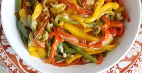 Antepasto de pimentão colorido e econômico