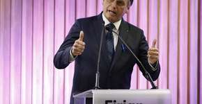 Bolsonaro quer fim de multa para transporte de crianças sem cadeirinha