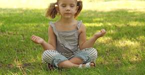 Estudo aponta que meditação na escola melhora resultados acadêmicos